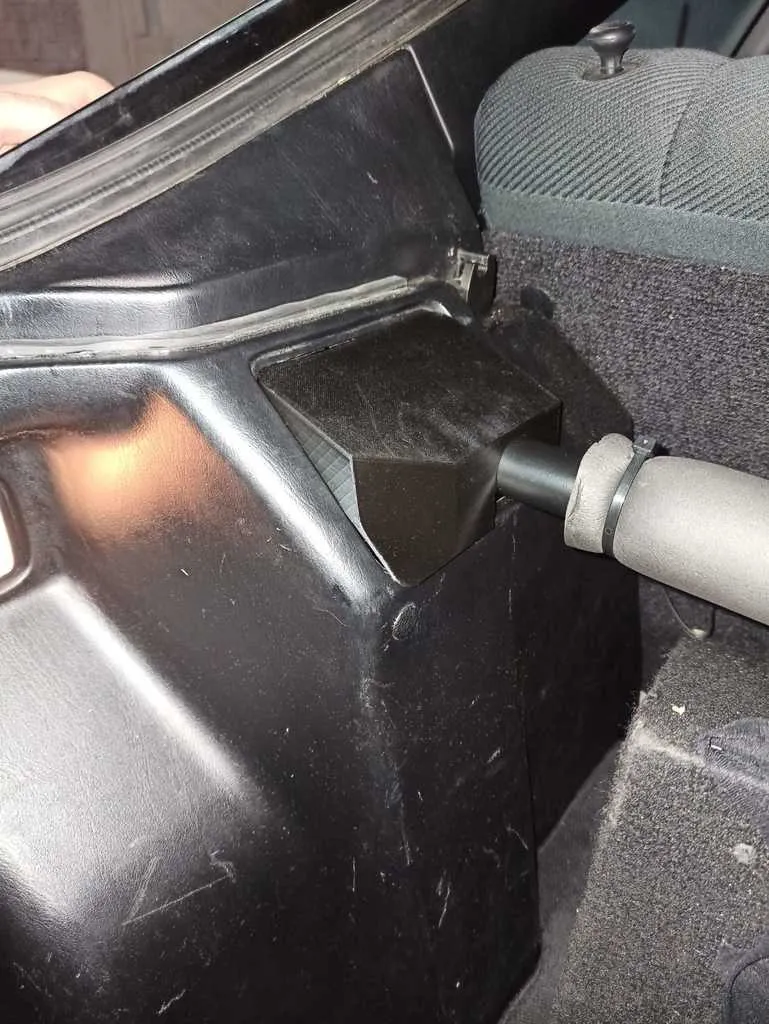 Stabilizer bar trim for toyota celica
