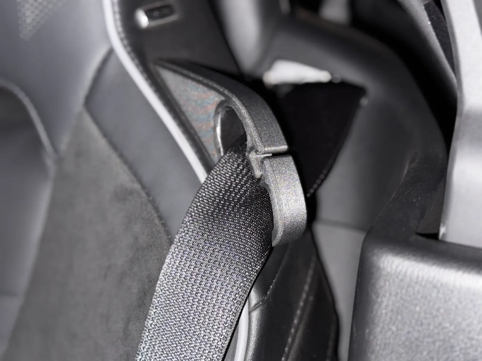 ND Mazda Miata Recaro Seatbelt Guide