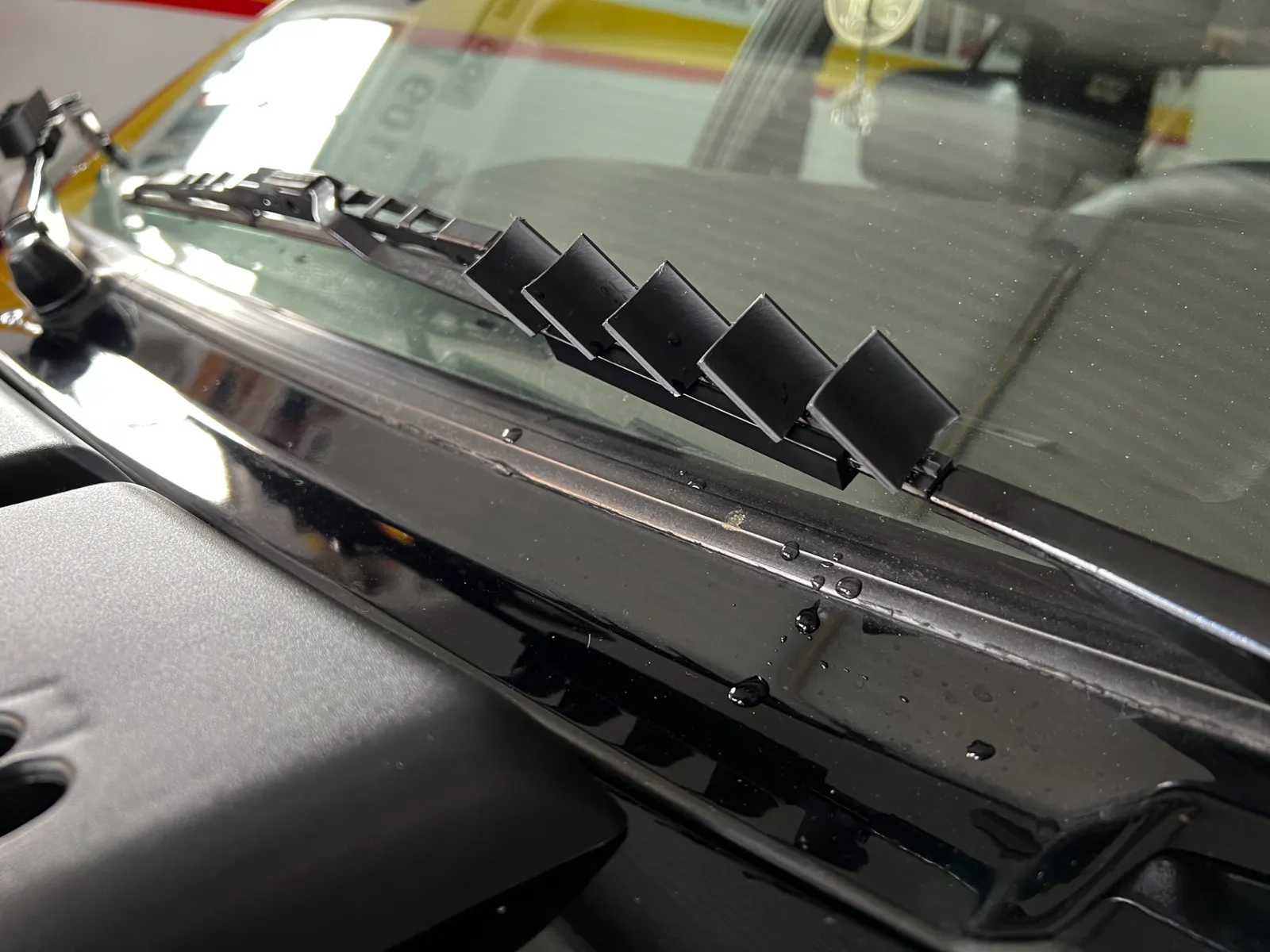 Wiper Blade Spoiler