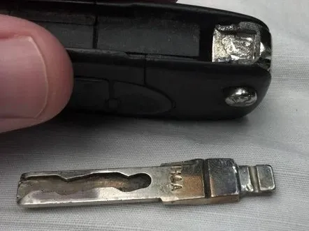 Seat / volkswagen key handle