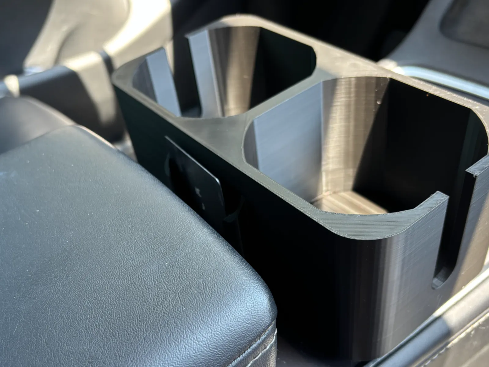 Tesla Cup Holder Mason Jar and Yeti water bottle