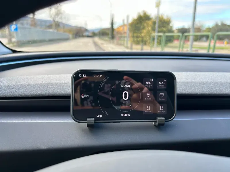 Tesla Model 3 Highland iPhone Support