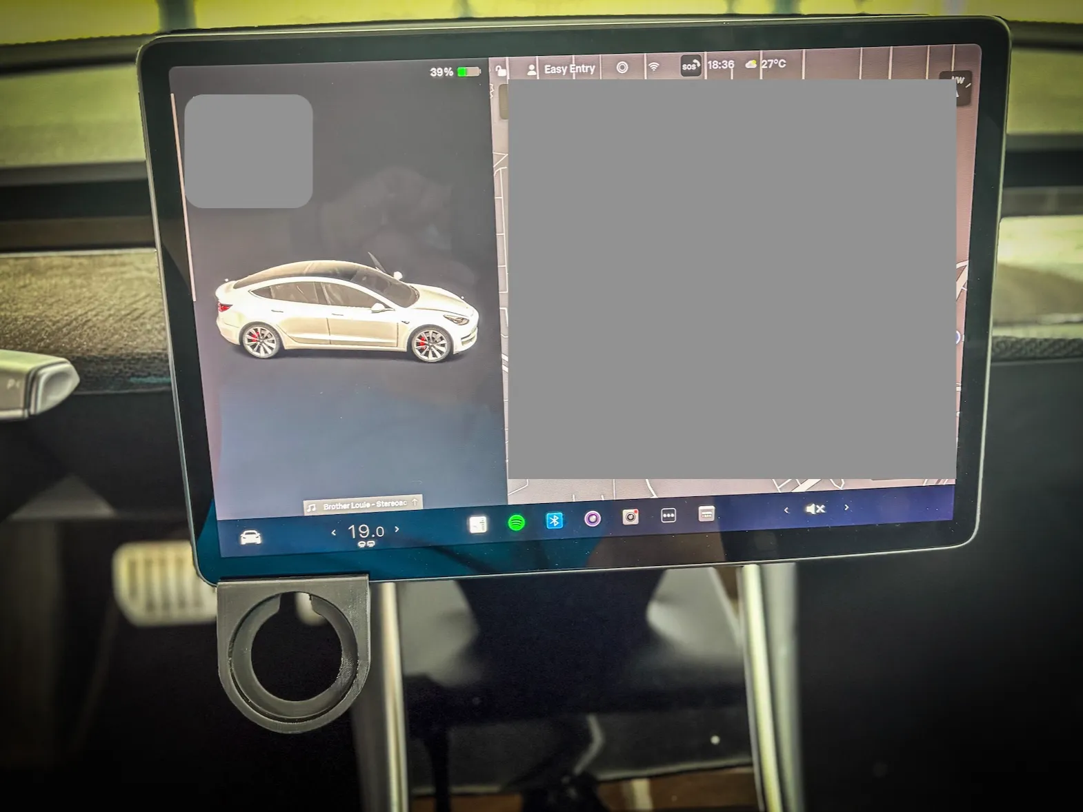 TESLA Model 3 Y Mag-Safe Halter Display