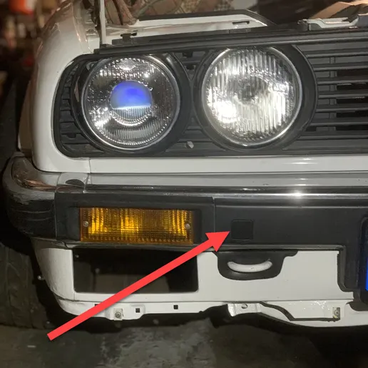 Bmw E30 - front bumper molding cover (OEM: 51 11 1 888 293)