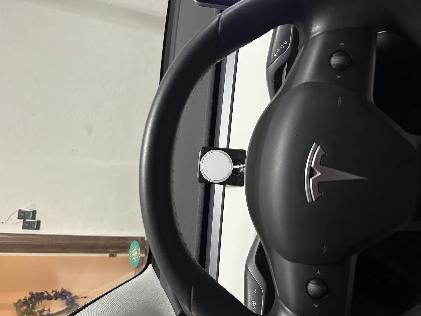Tesla Vent MagSafe iPhone Holder